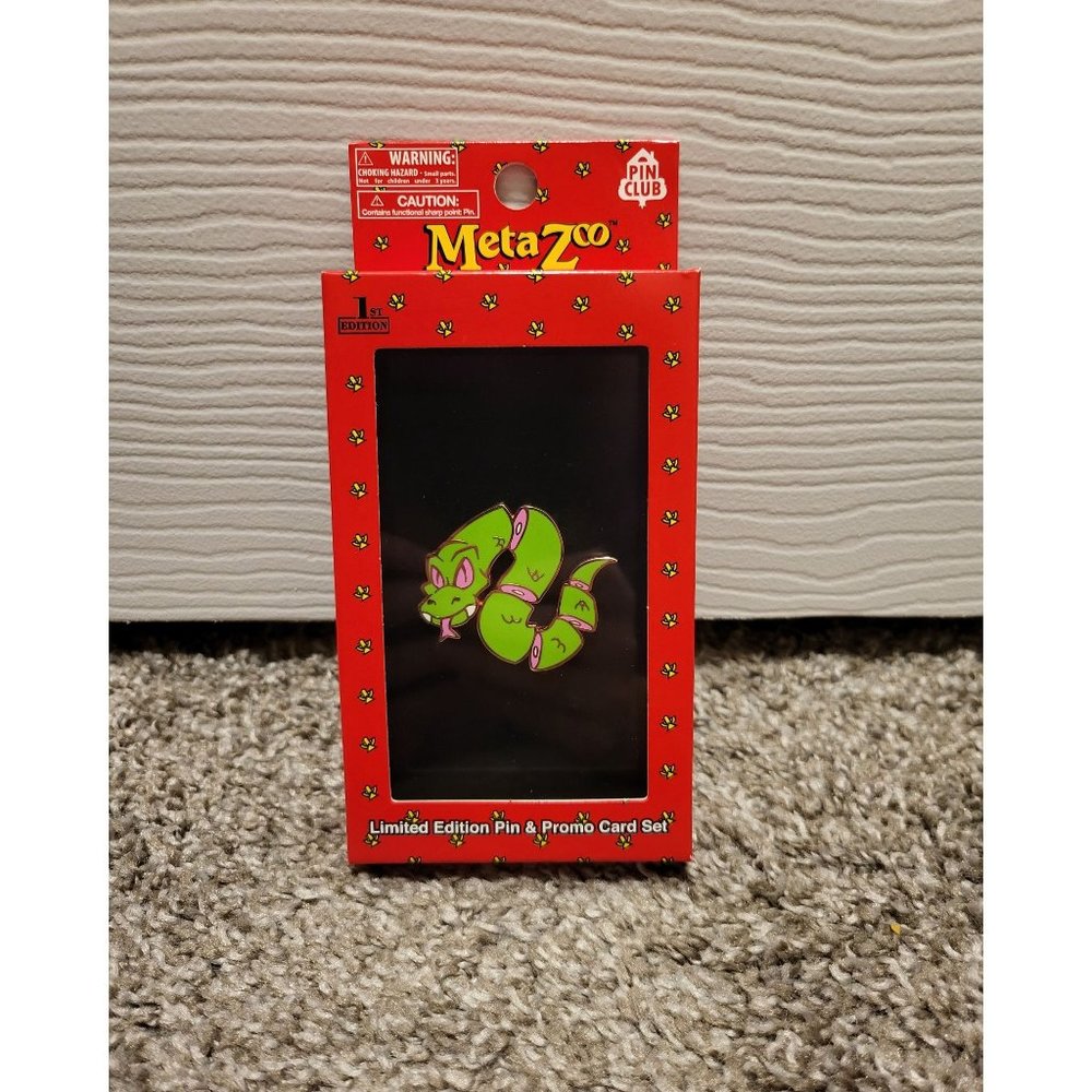 Metazoo x Pin Club Cryptid Nation Joint Snake Pin and Promo Card New Sealed